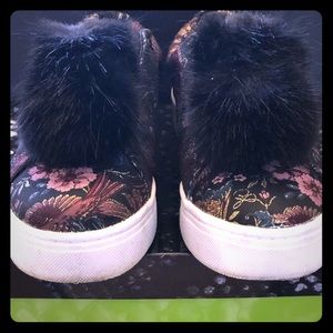 Women’s puff sneakers 8